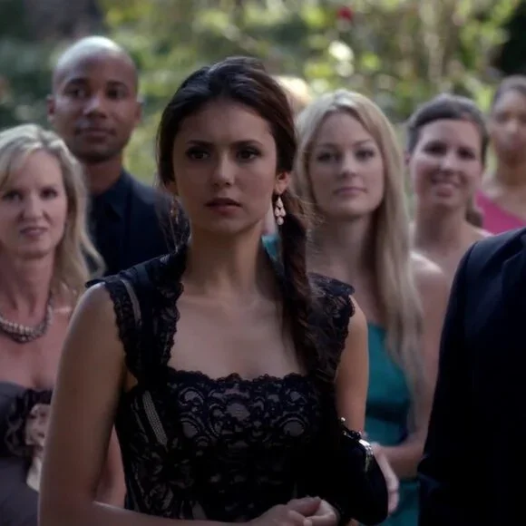 ASO THE VAMPIRE DIARIES ELENA GILBERT Lace Dress EUC RARE - Picture 3 of 8